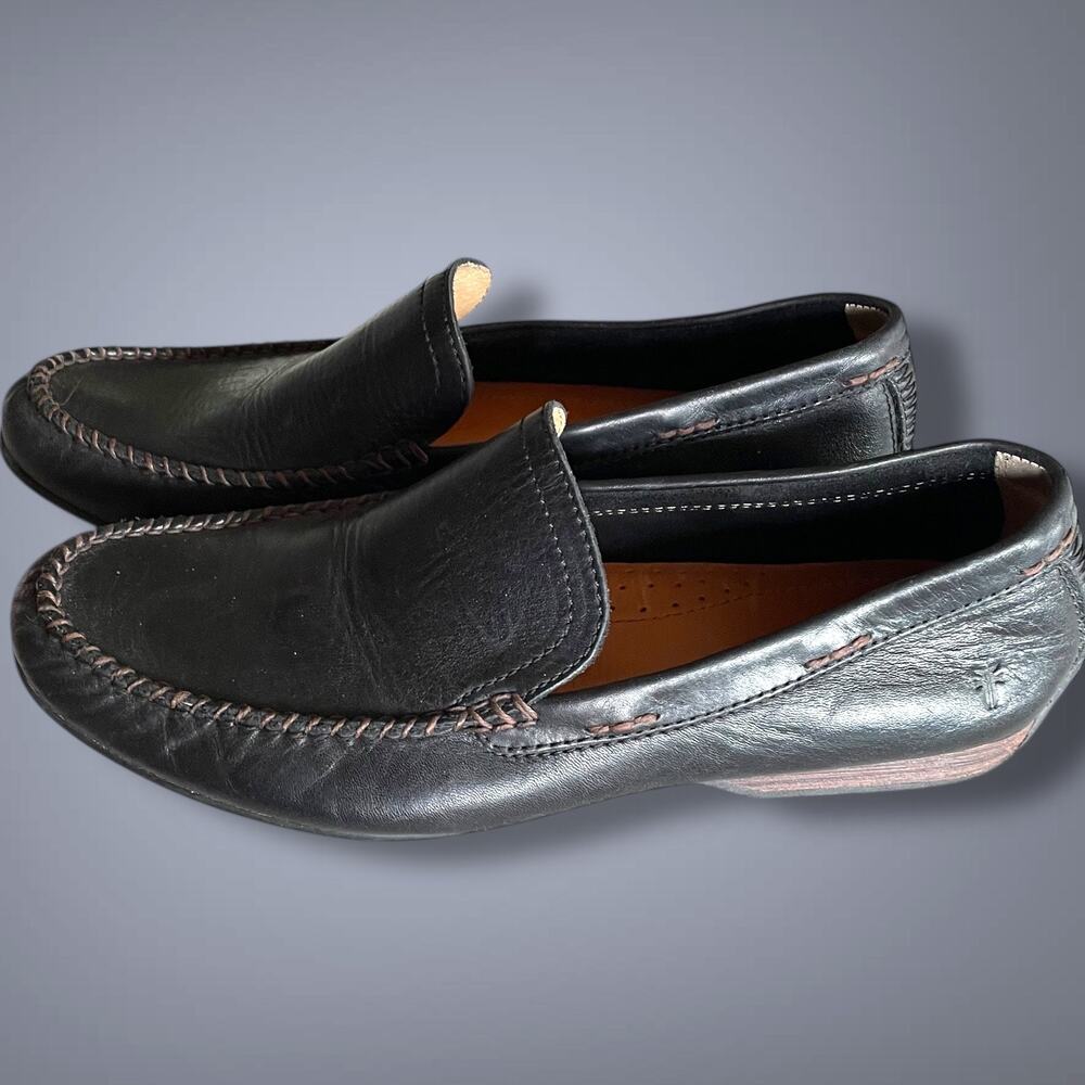 Men's Black Leather Slip-On Loafers - Picture 4 of 13